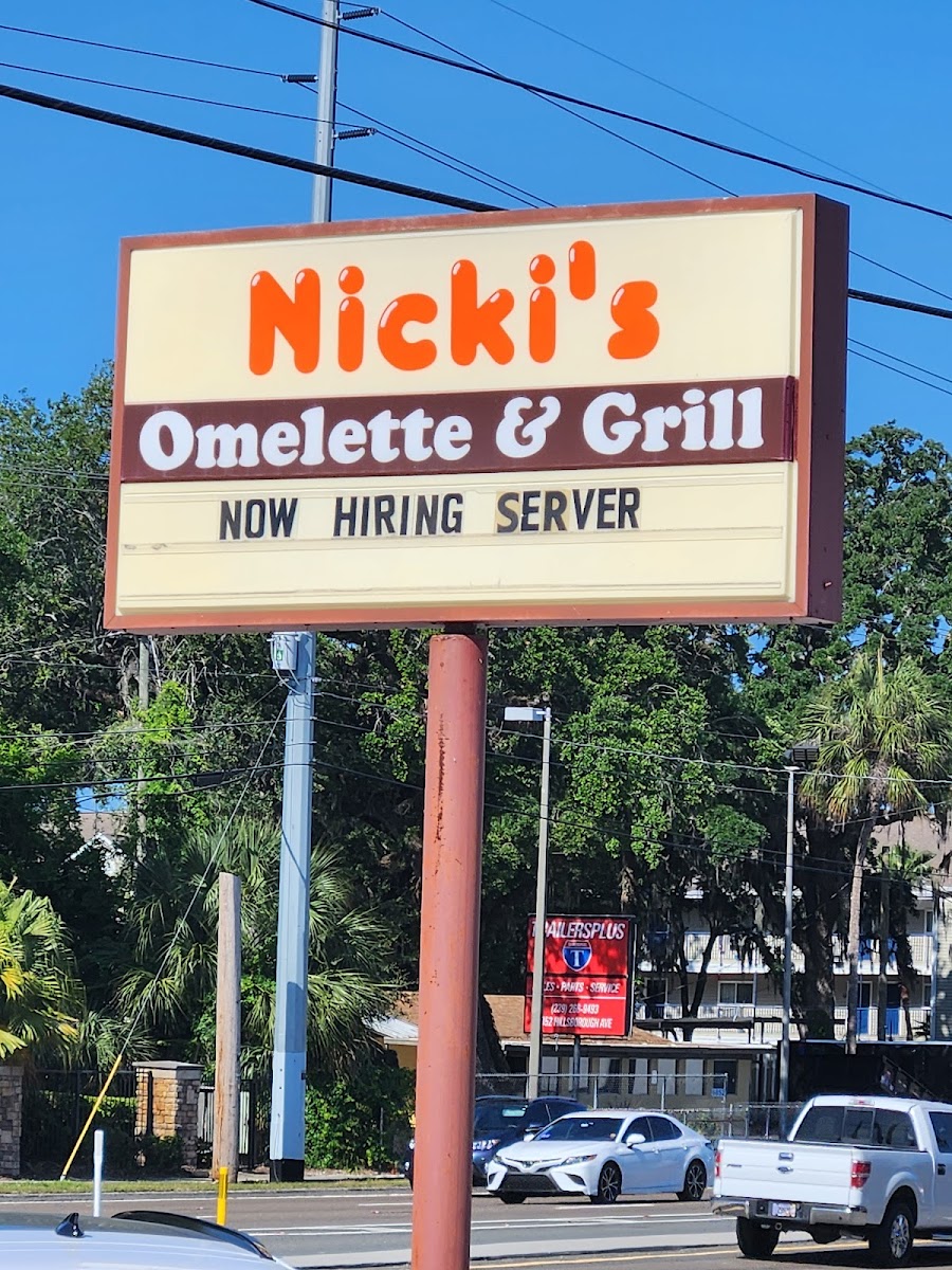 Nicki's Omelette & Grill - 5