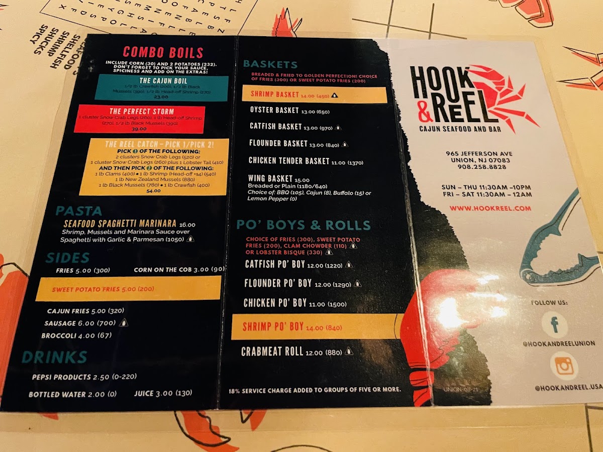 Hook & Reel Cajun Seafood & Bar - 10
