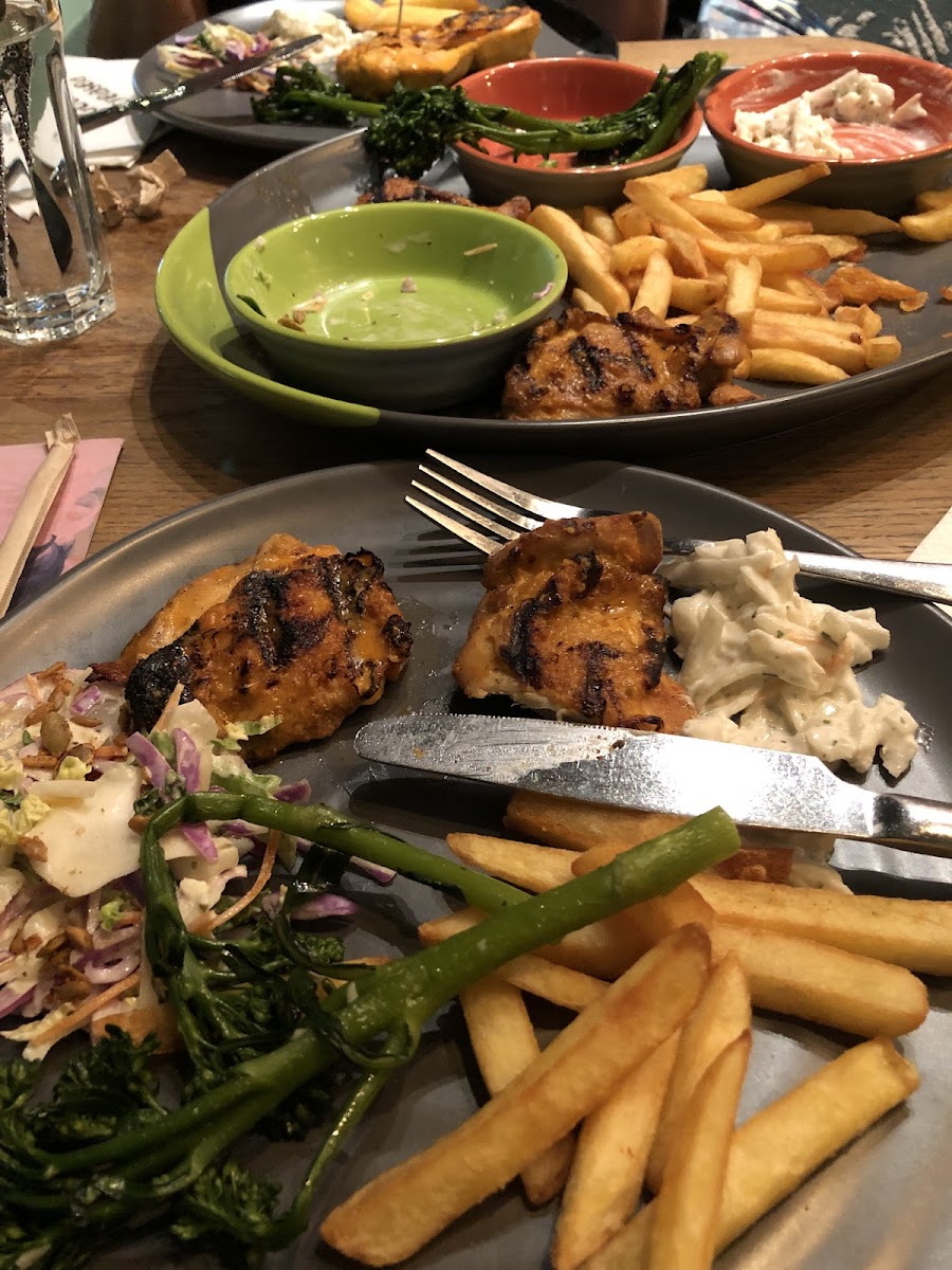 Nando's Enfield - Town - 4