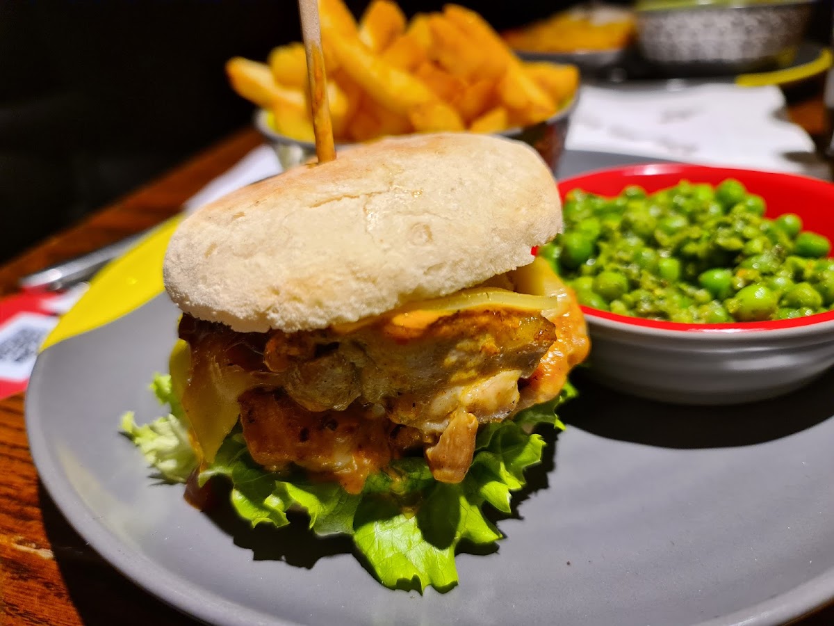 Nando's Enfield - Town - 9