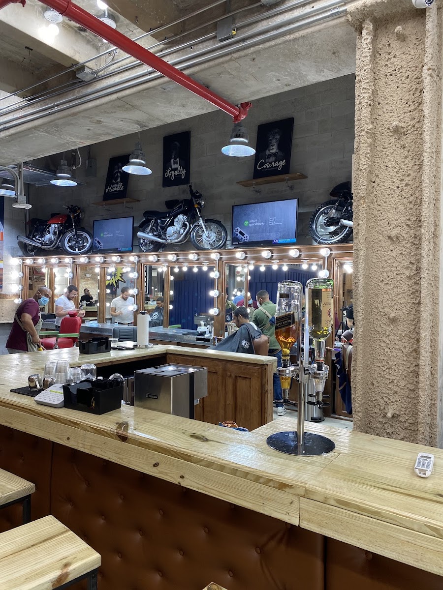 The Spot Barbershop - Coconut Grove - 10