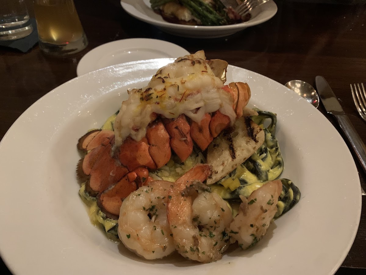 Maxwells Restaurant & Bar - 6