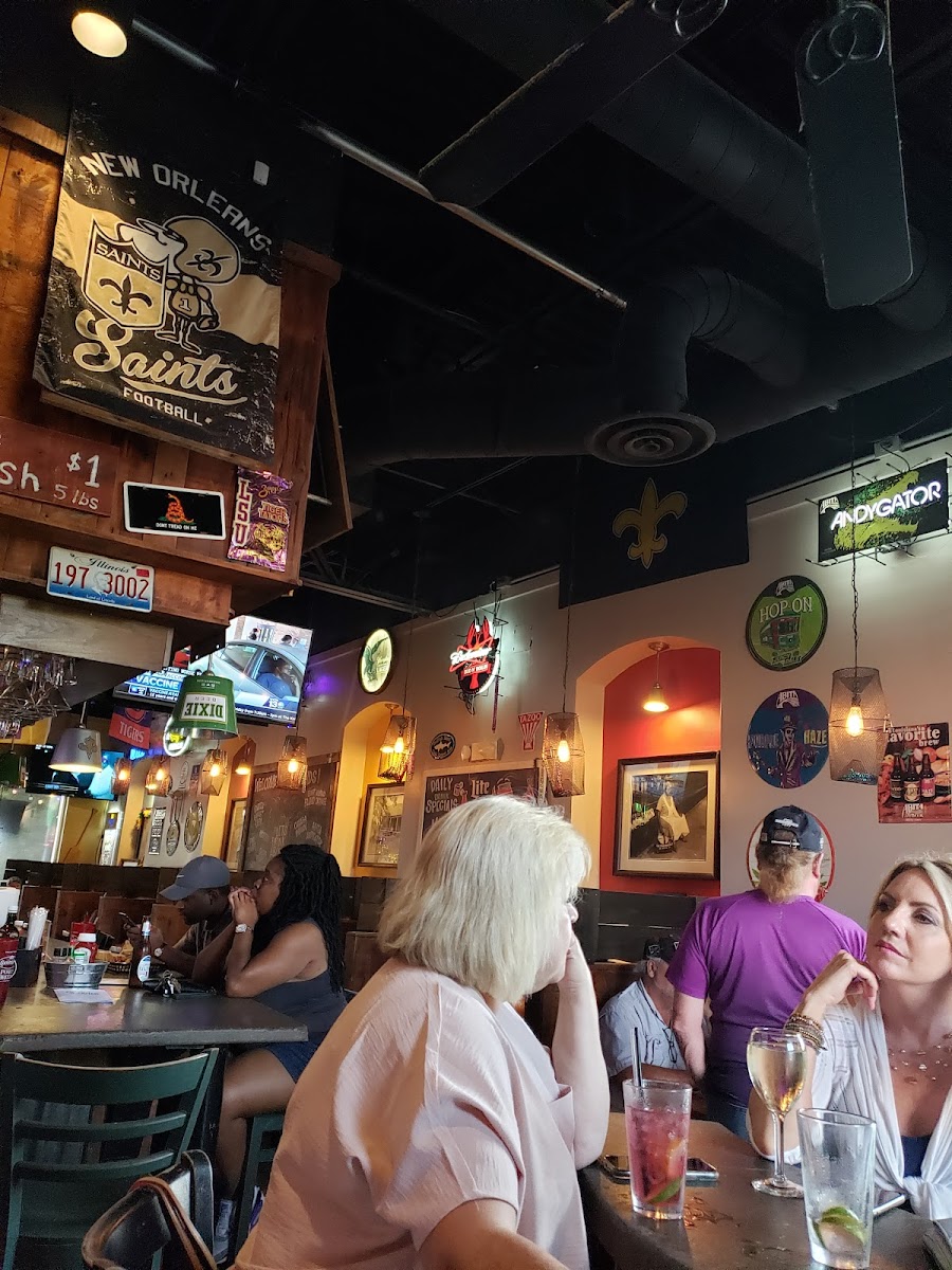 Cajun Steamer Bar & Grill - 6