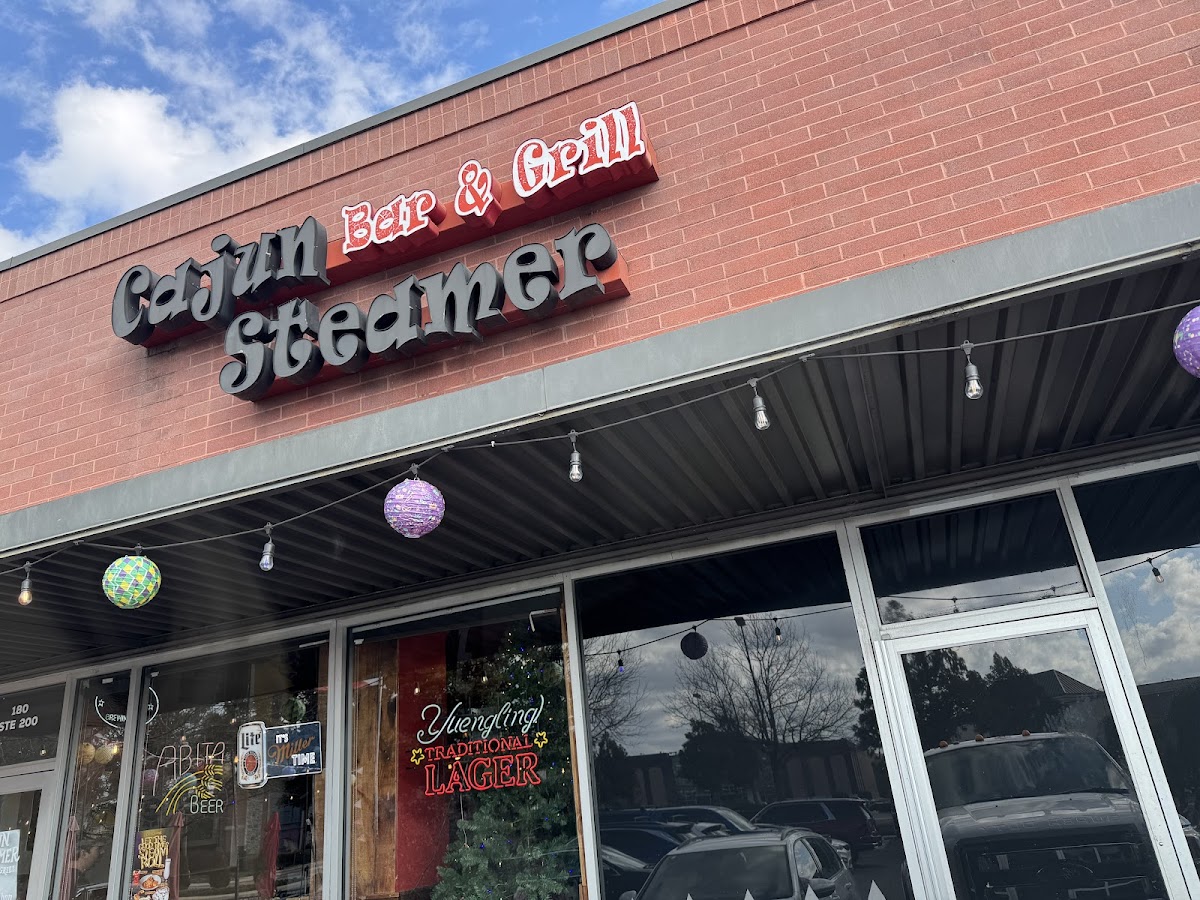 Cajun Steamer Bar & Grill - 8